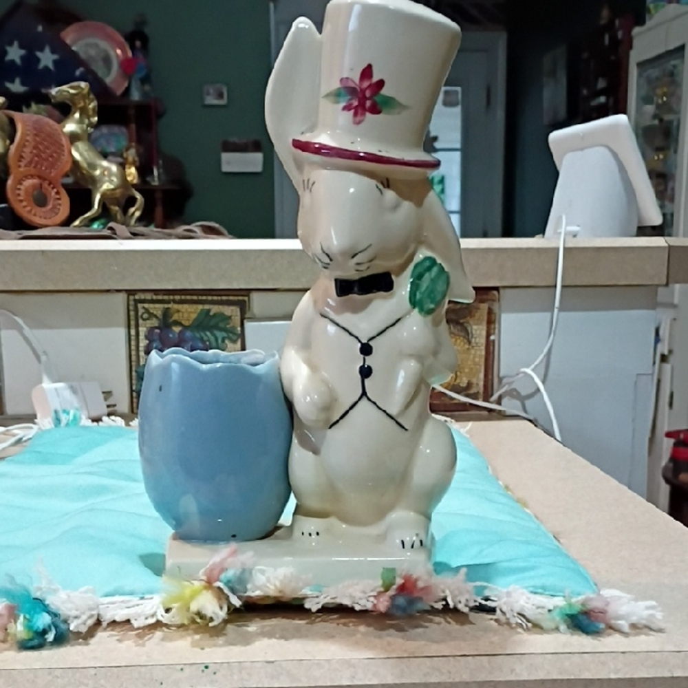 Vintage Morton Pottery Bunny Vase